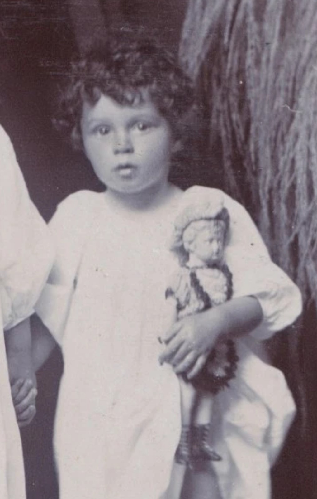 Cabinet Card: Cabinet Card: Children with Doll. A.R. Perry, Hastings.: catalogue image 5
