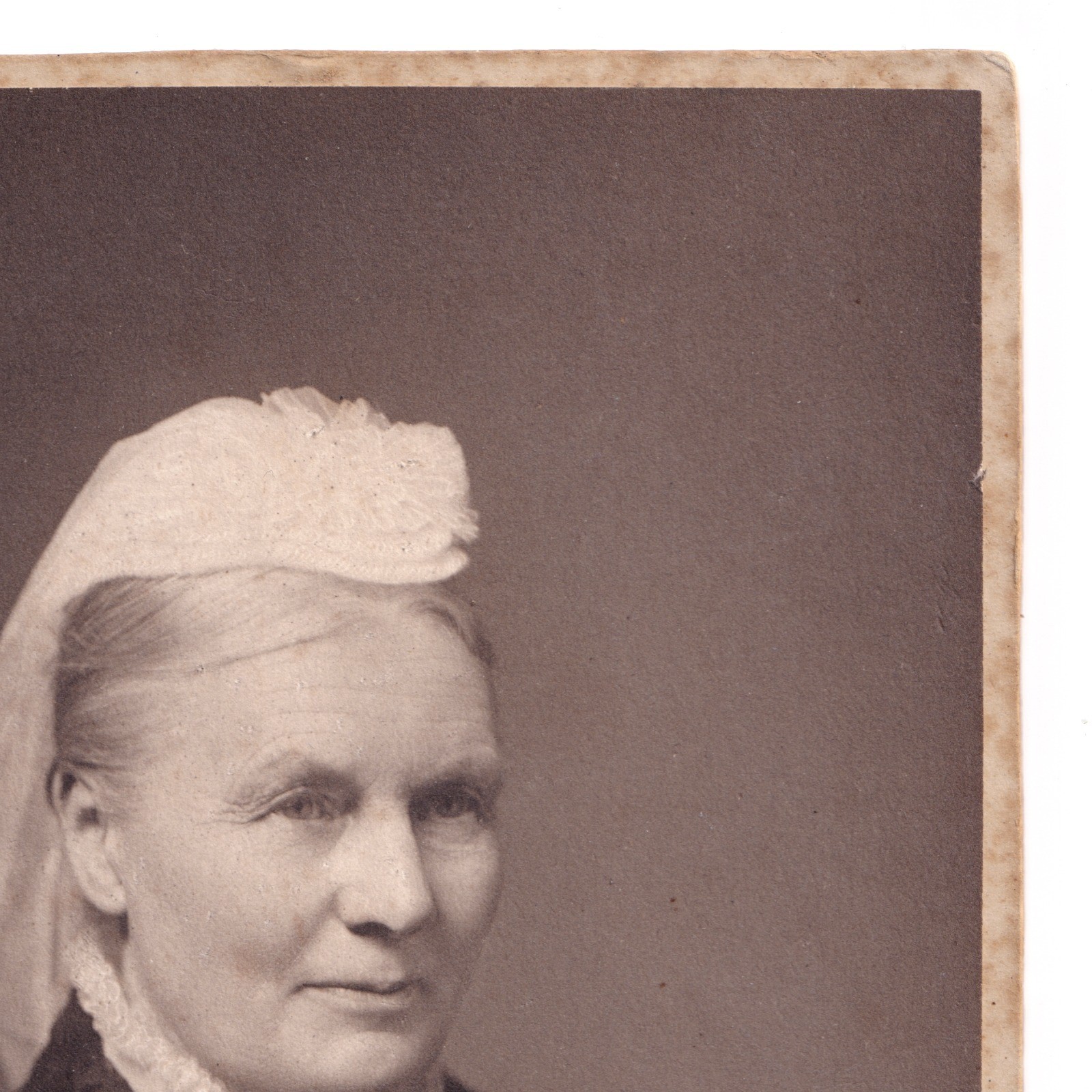 Cabinet Card: Cabinet Card: Elliott & Fry, Woman Wearing Day Cap, Dark Outfit.: catalogue image 5