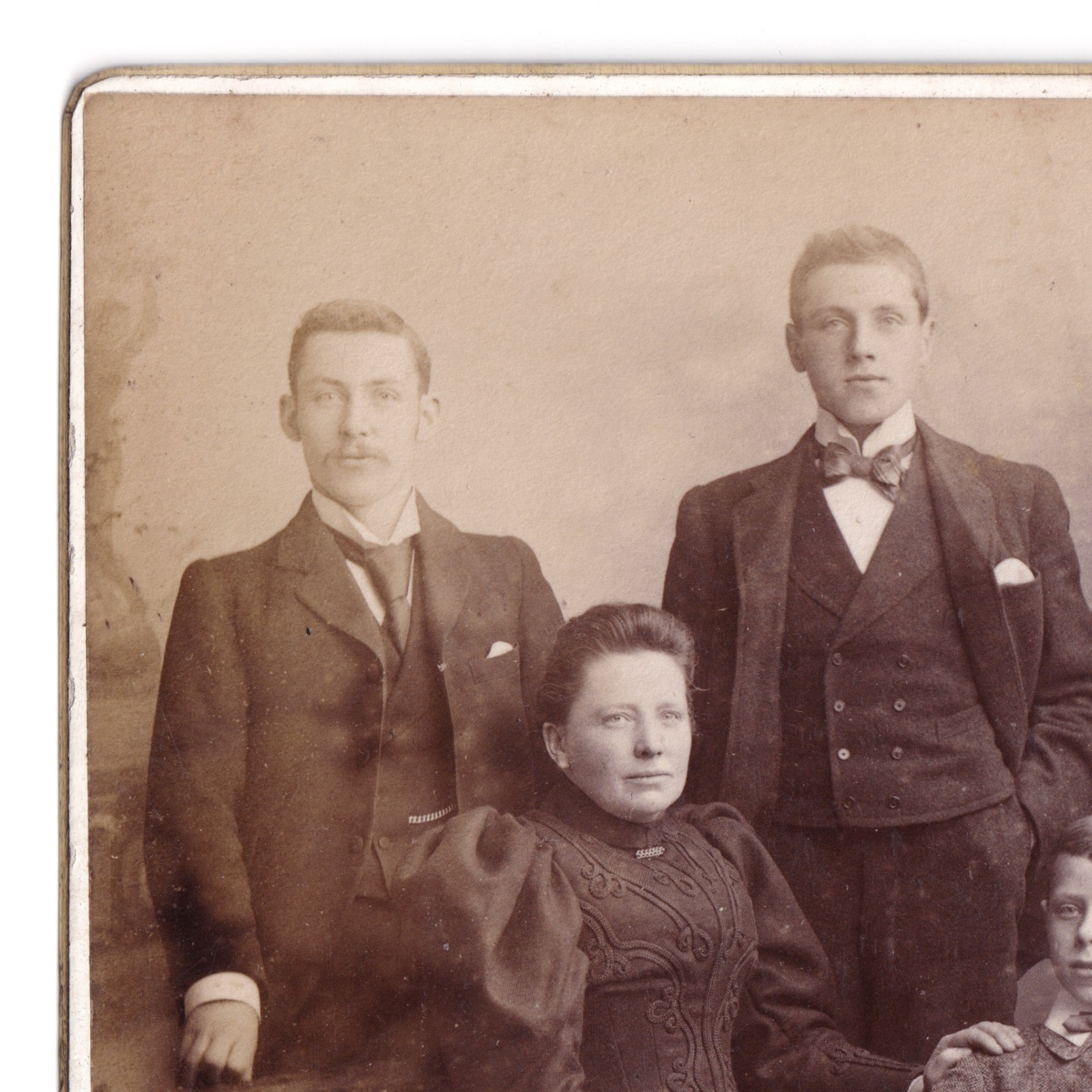 Cabinet Card: Cabinet Card: Group or Family Portrait. Frank Brown, Leicester Card.: catalogue image 10