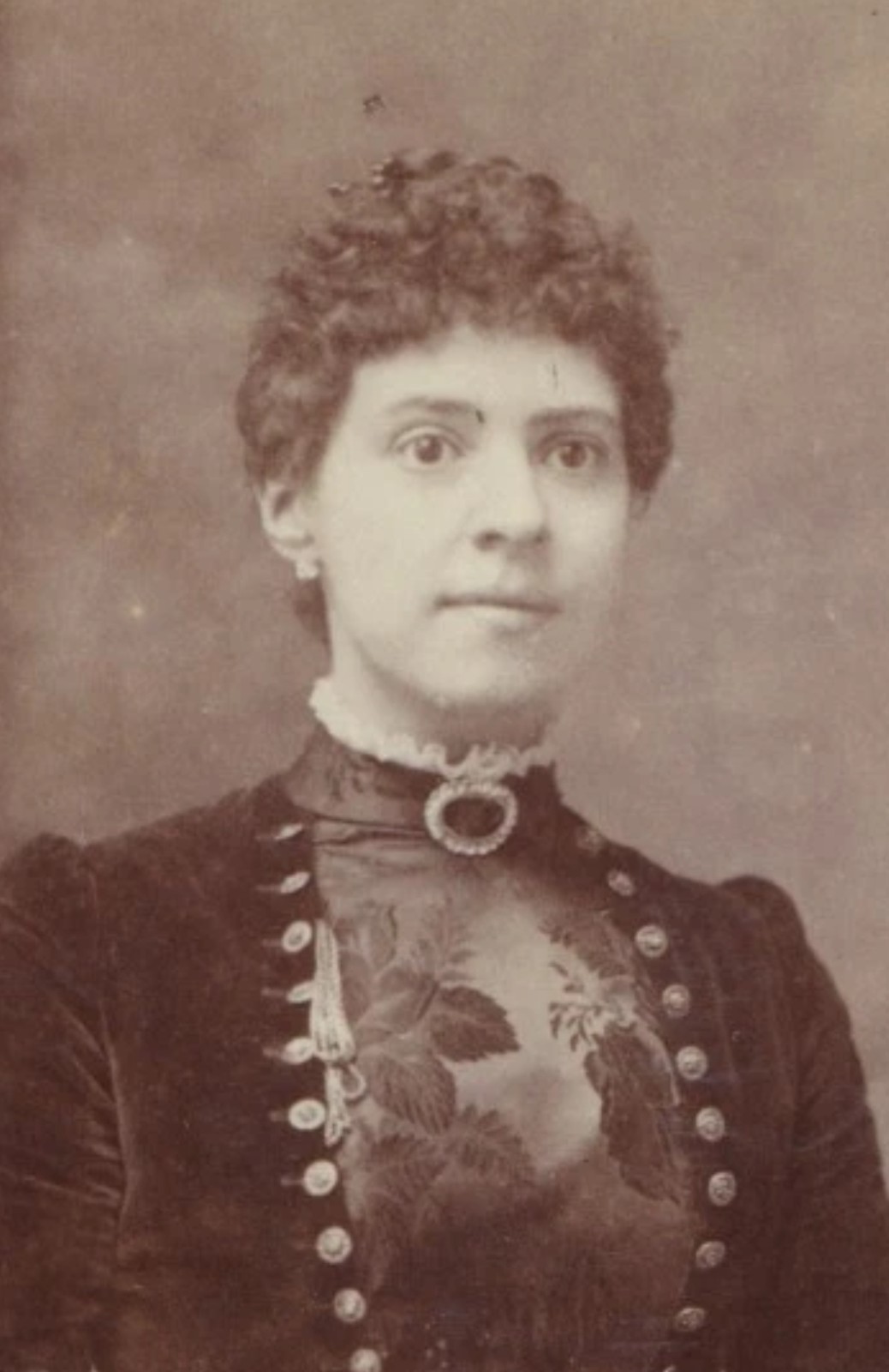 Cabinet Card: Cabinet Card: H. Marshall, Cambridge Heath, Woman with Fur Throw.: catalogue image 4