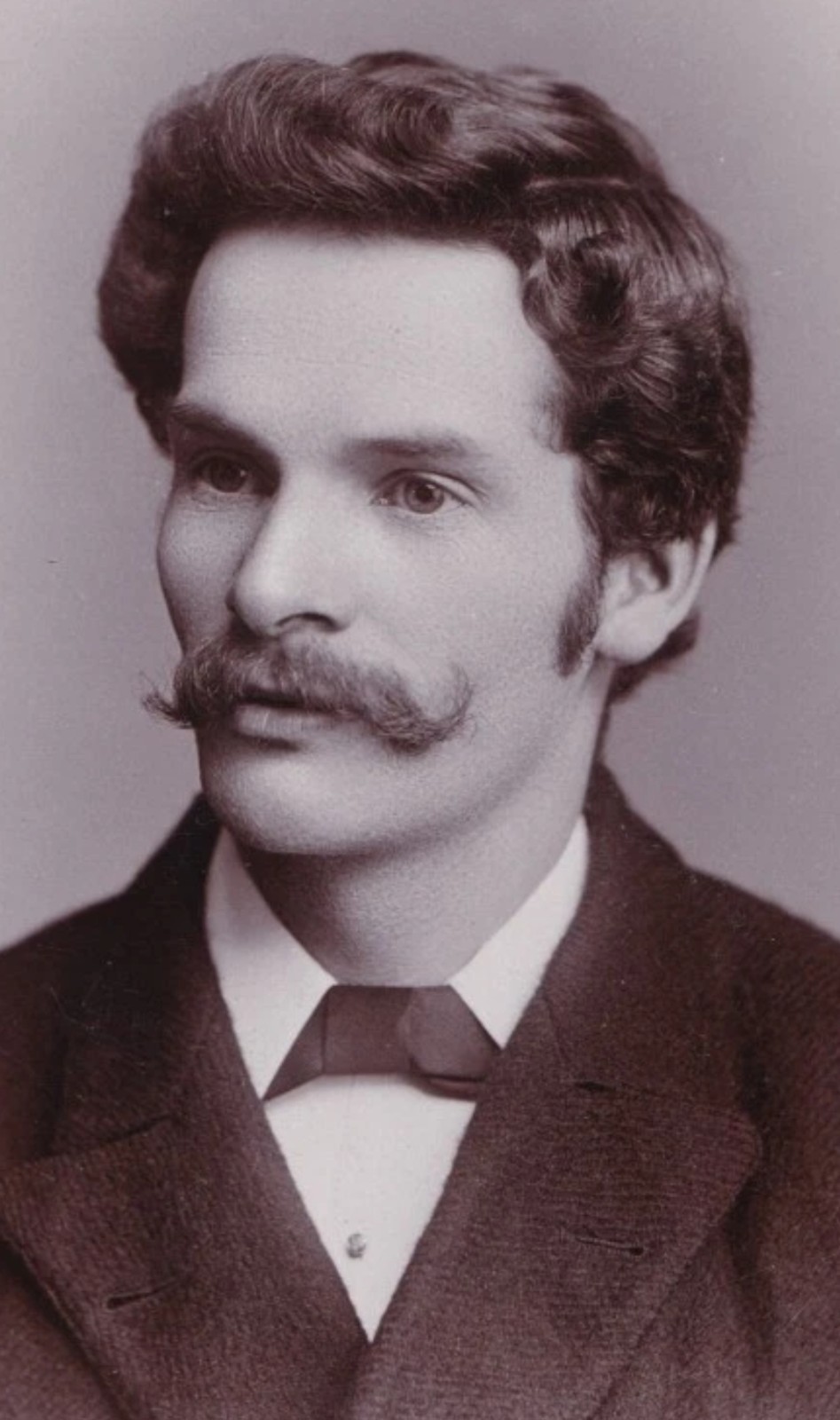 Cabinet Card: Cabinet Card: Man, Styled Hair, Upturned Moustache, Walter Baker, Birmingham.: Walter Baker: catalogue image 3