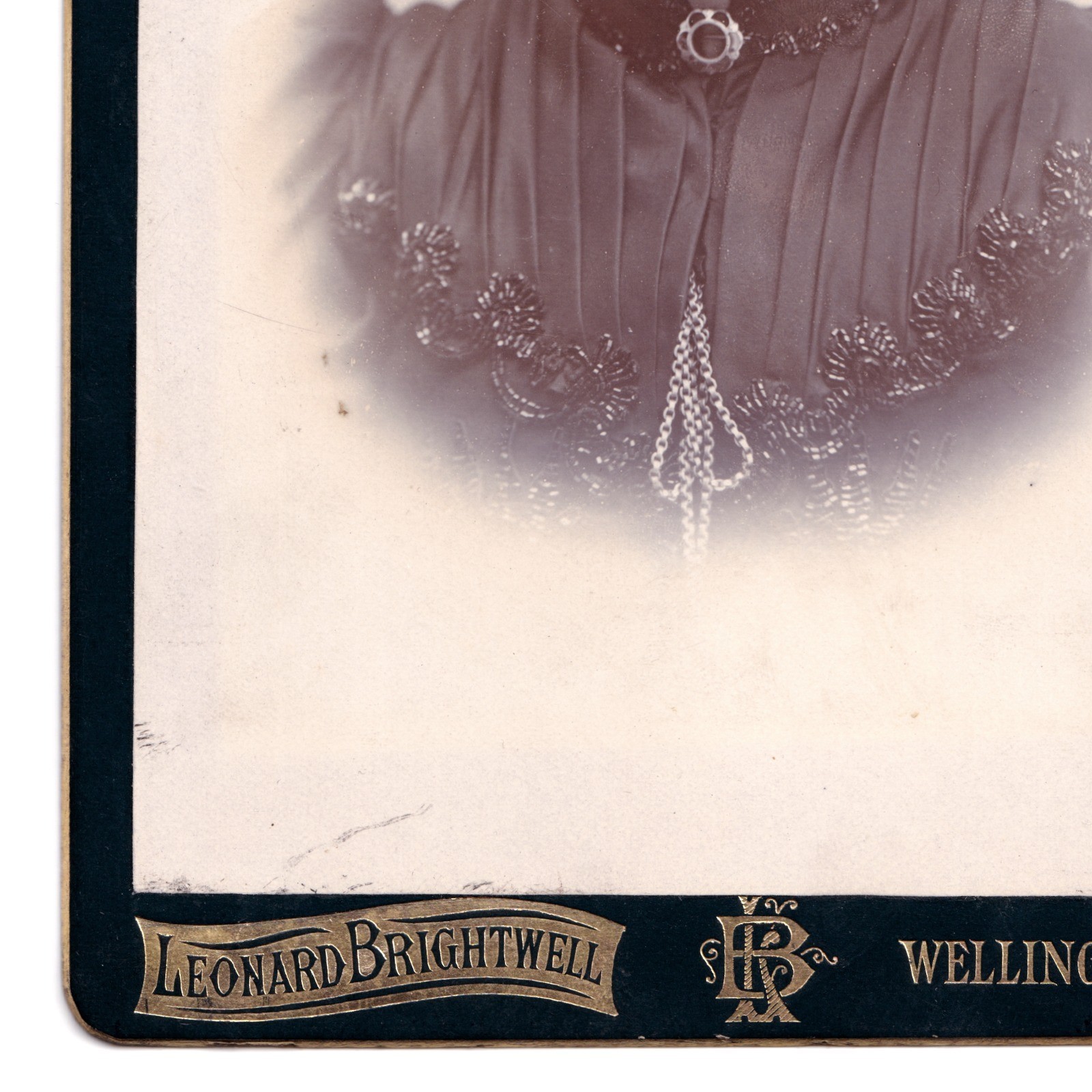Cabinet Card: Cabinet Card: Portrait of a Woman, Leonard Brightwell, Wellingborough Card.: catalogue image 6