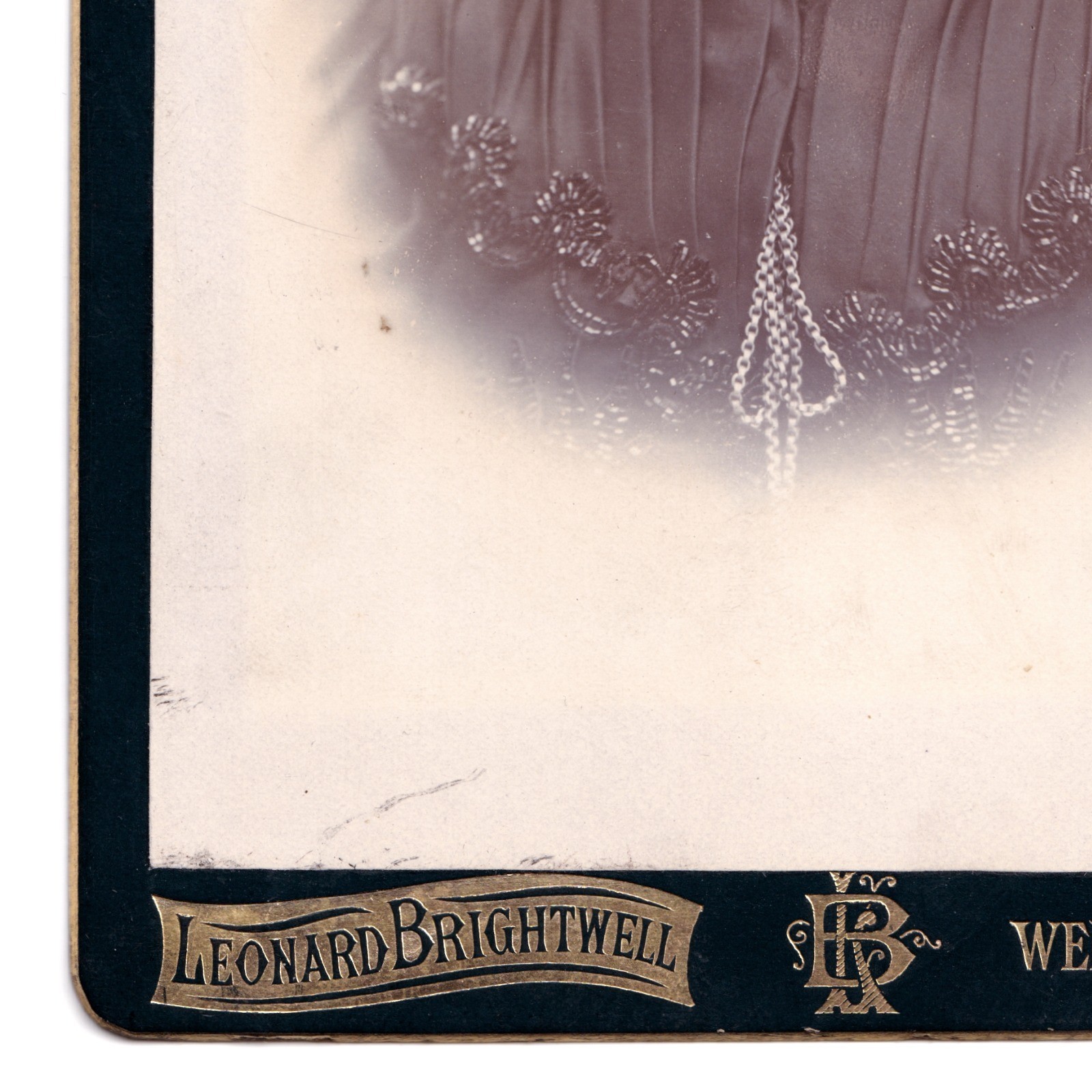 Cabinet Card: Cabinet Card: Portrait of a Woman, Leonard Brightwell, Wellingborough Card.: catalogue image 7