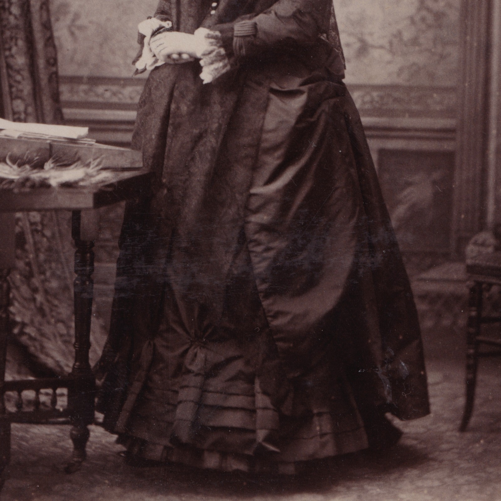 Cabinet Card: Cabinet Card Possibly Sarah Briggs, Wakefield Connection. Bara, AYR. N.B Card: Briggs: catalogue image 4