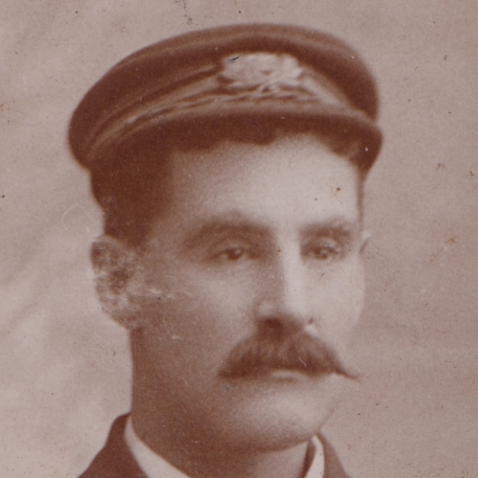 Cabinet Card: Cabinet Card W. Ferrier, Dundee. Men in Uniform. Unidentified. Possibly Shipping: catalogue image 2