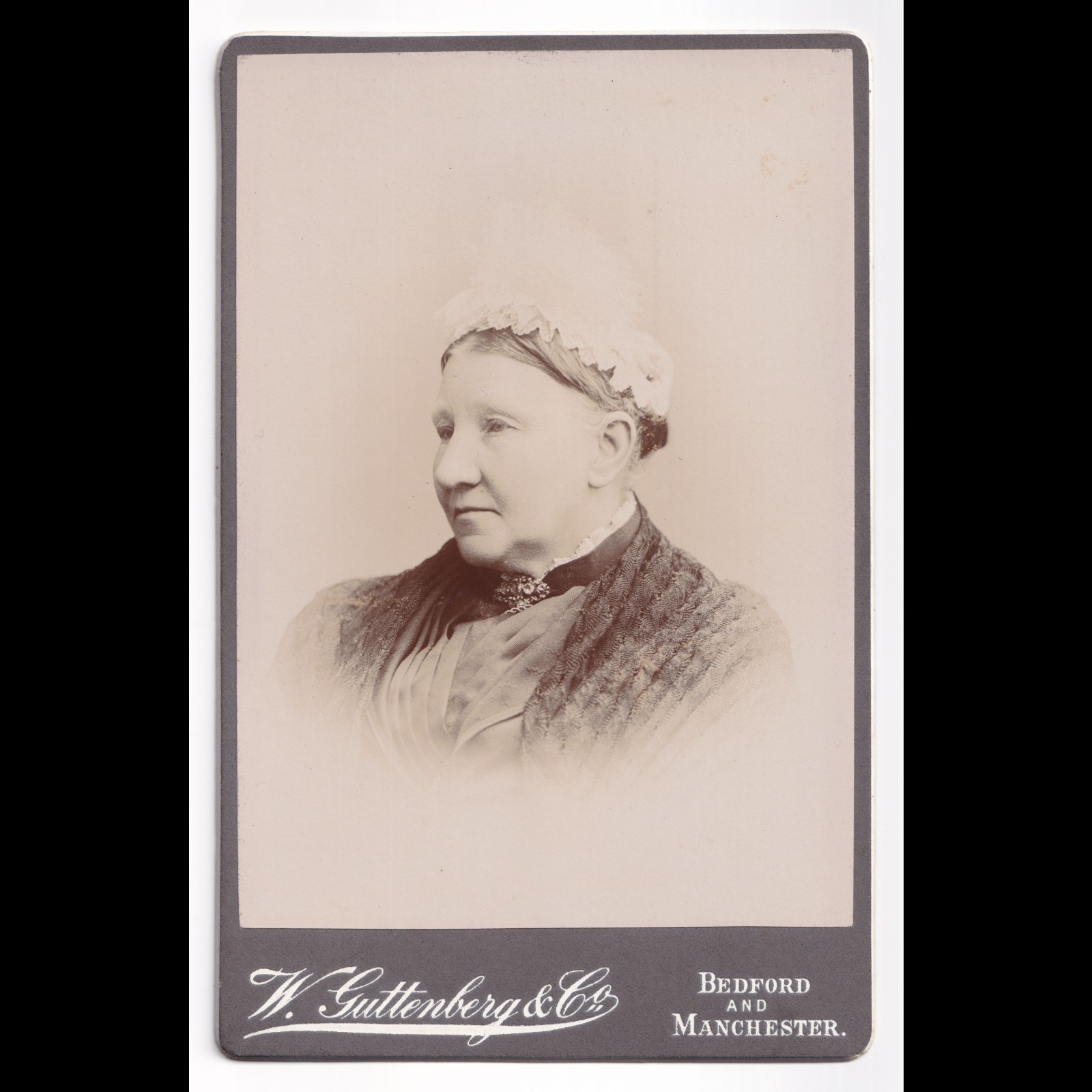 Cabinet Card: Cabinet Card: W. Guttenberg & Co., Bedford and Manchester, Older Woman.: catalogue image 1