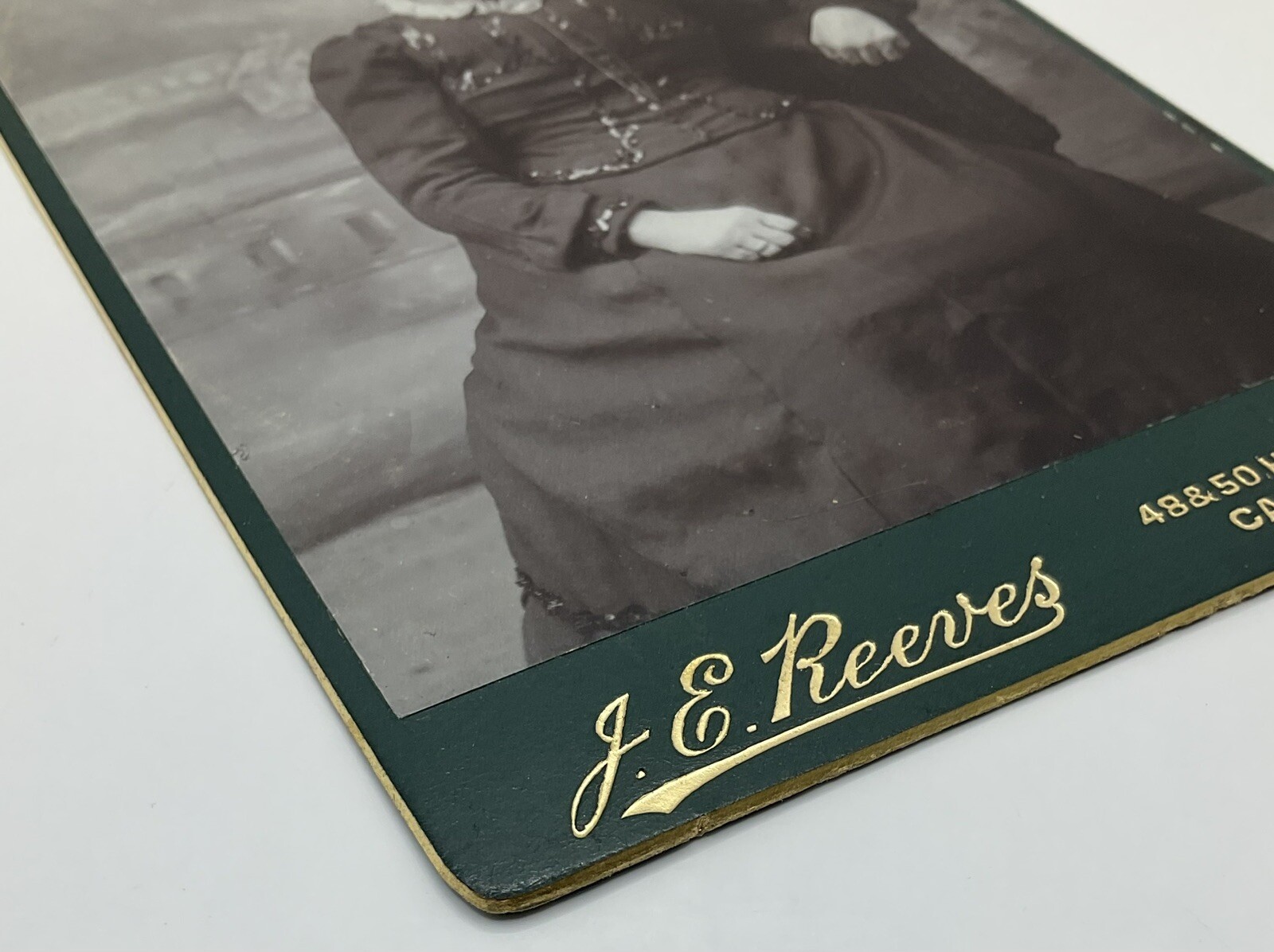 Cabinet Card: Cabinet Card: Woman in Dark Outfit and Hat. REEVES, Canning Town.: catalogue image 2