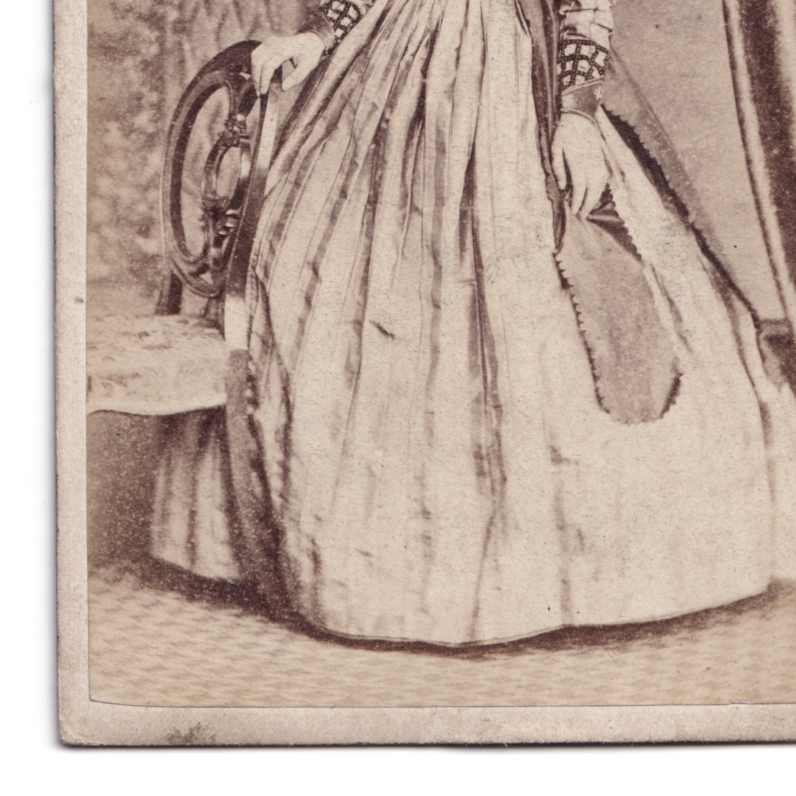 CDV: CDV: David Scott Card, Aberdeen. Woman in Full Dress.: catalogue image 6