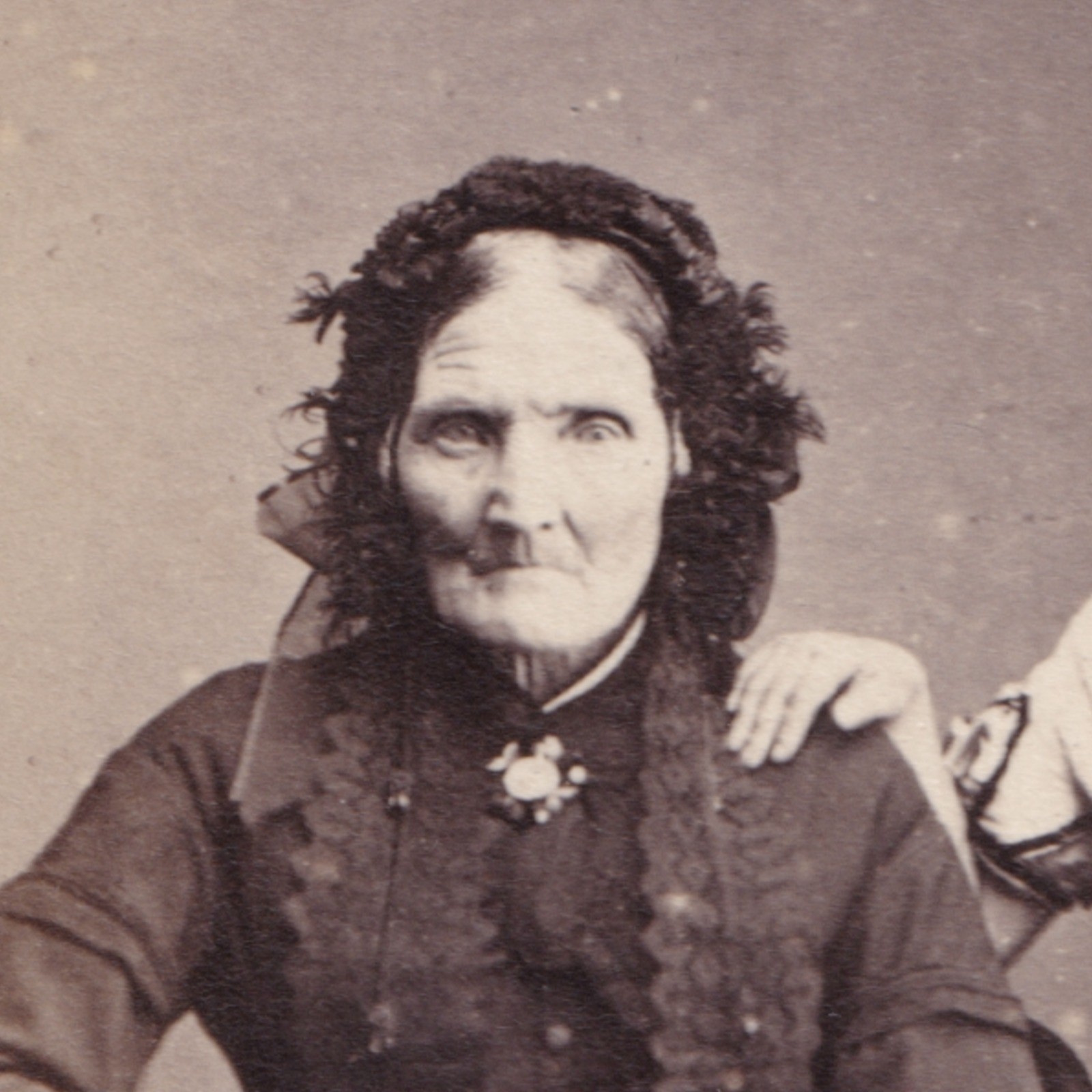CDV: CDV: Inskip Photo, Scarboro. Older Woman with Young Girl.: catalogue image 2