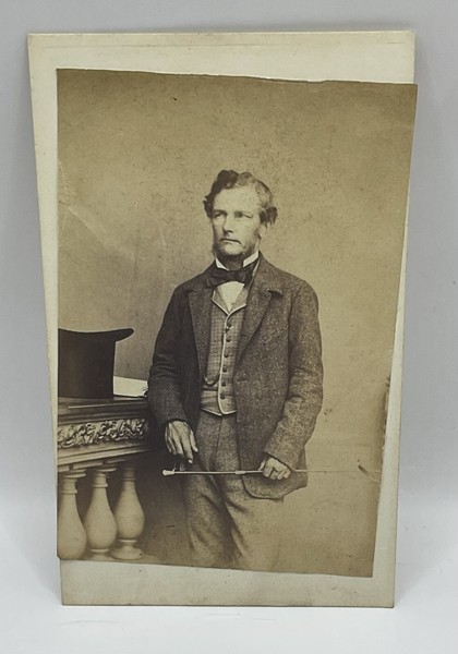 CDV: CDV: Man, Possibly Major Charles Blagrave, Madras Infantry. Please read notes.: catalogue image 1