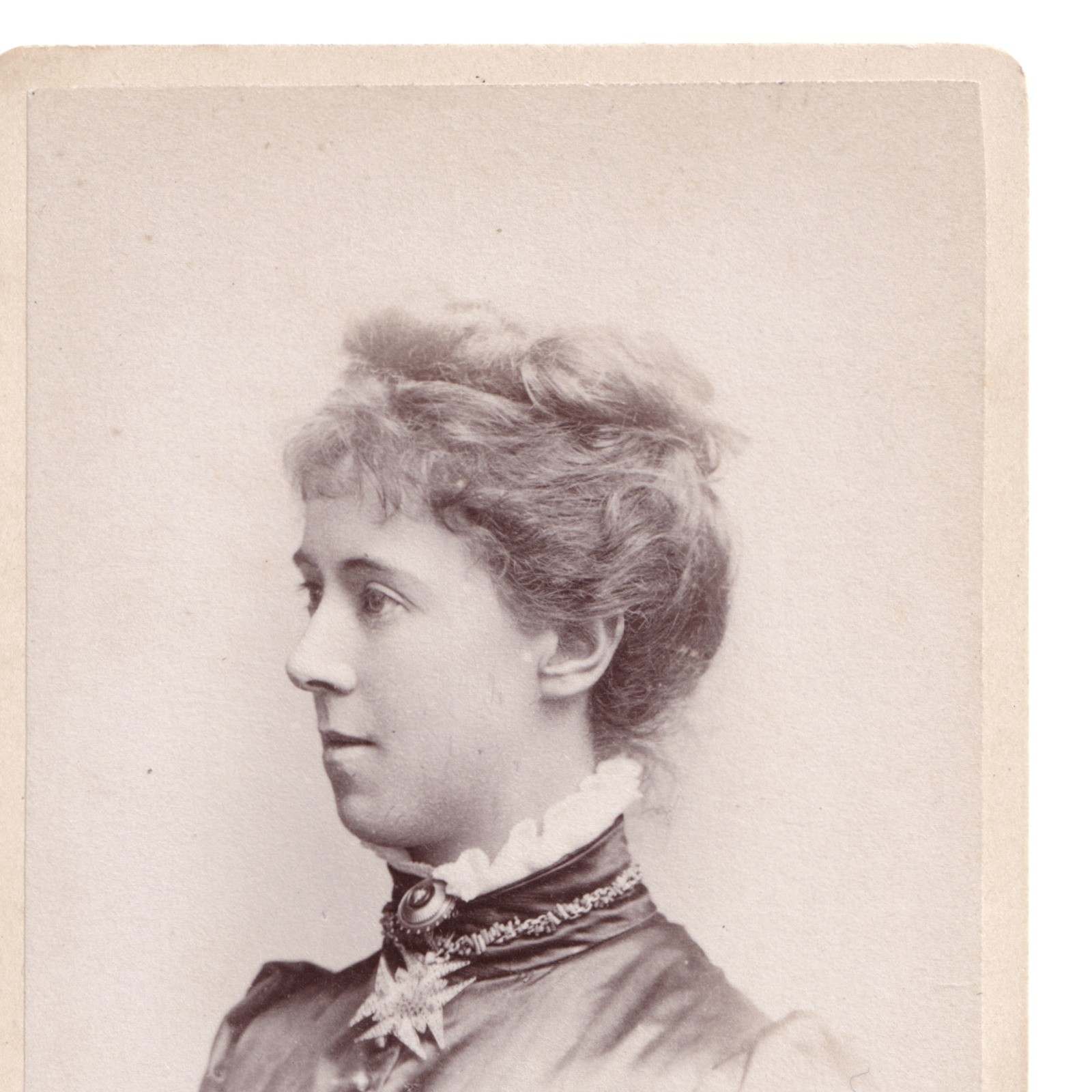 CDV: CDV: Russell & Sons Card, London. Elegant Young Woman Wearing Jewellery.: catalogue image 6