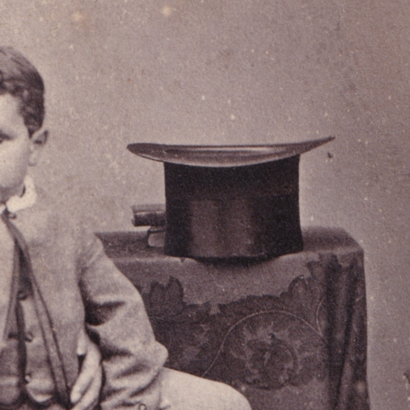 CDV: CDV: W. Elliot Card, Penrith. Possibly Henderson Family. Child with Man.: catalogue image 4