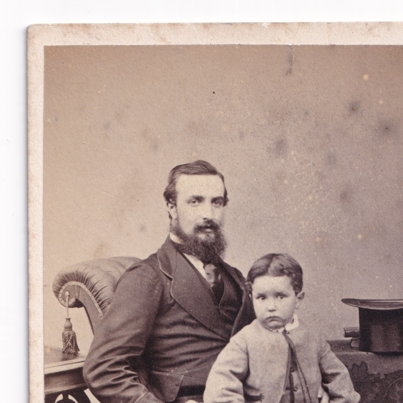 CDV: CDV: W. Elliot Card, Penrith. Possibly Henderson Family. Child with Man.: catalogue image 6