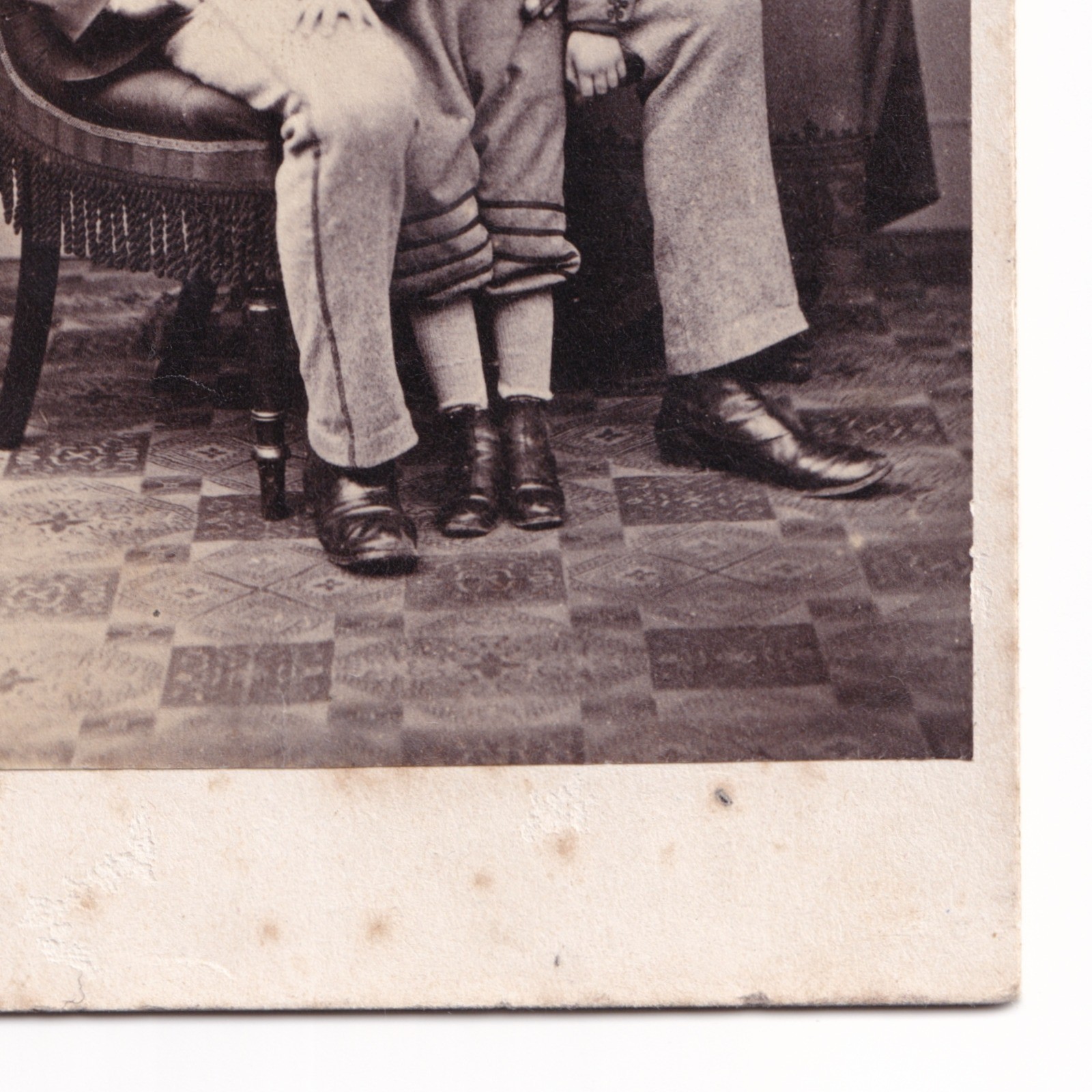 CDV: CDV: W. Elliot Card, Penrith. Possibly Henderson Family. Child with Man.: catalogue image 8