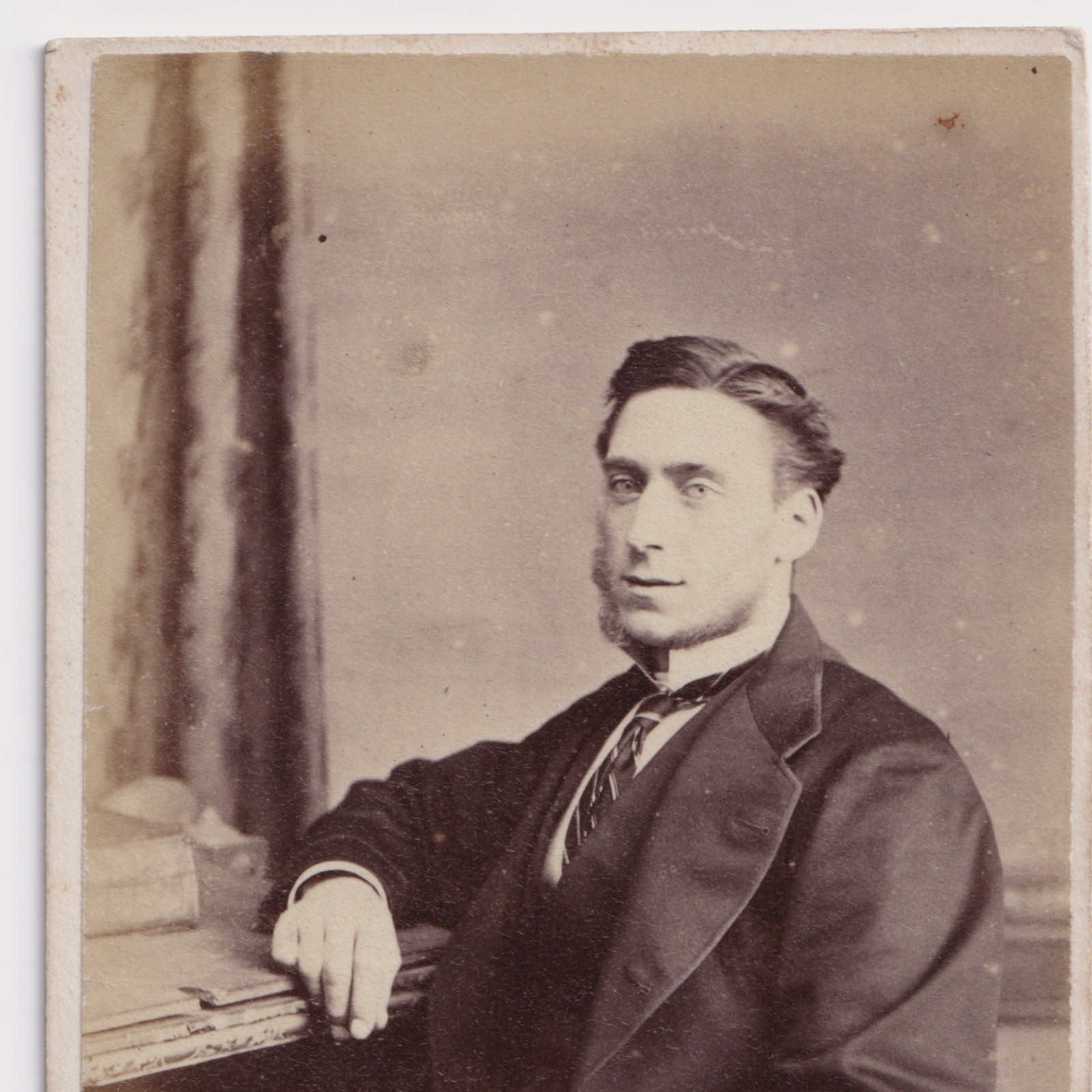 CDV: CDV: W. New Card, Brompton Road. Seated Man, Possibly a John Callaghan.: catalogue image 4