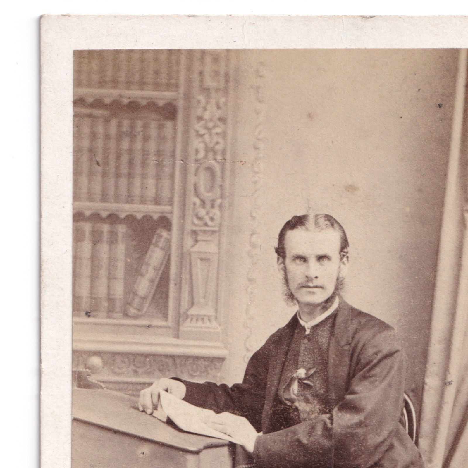 CDV: CDV: Walter Smith Card, Ipswich. Man sat at Desk.: catalogue image 3