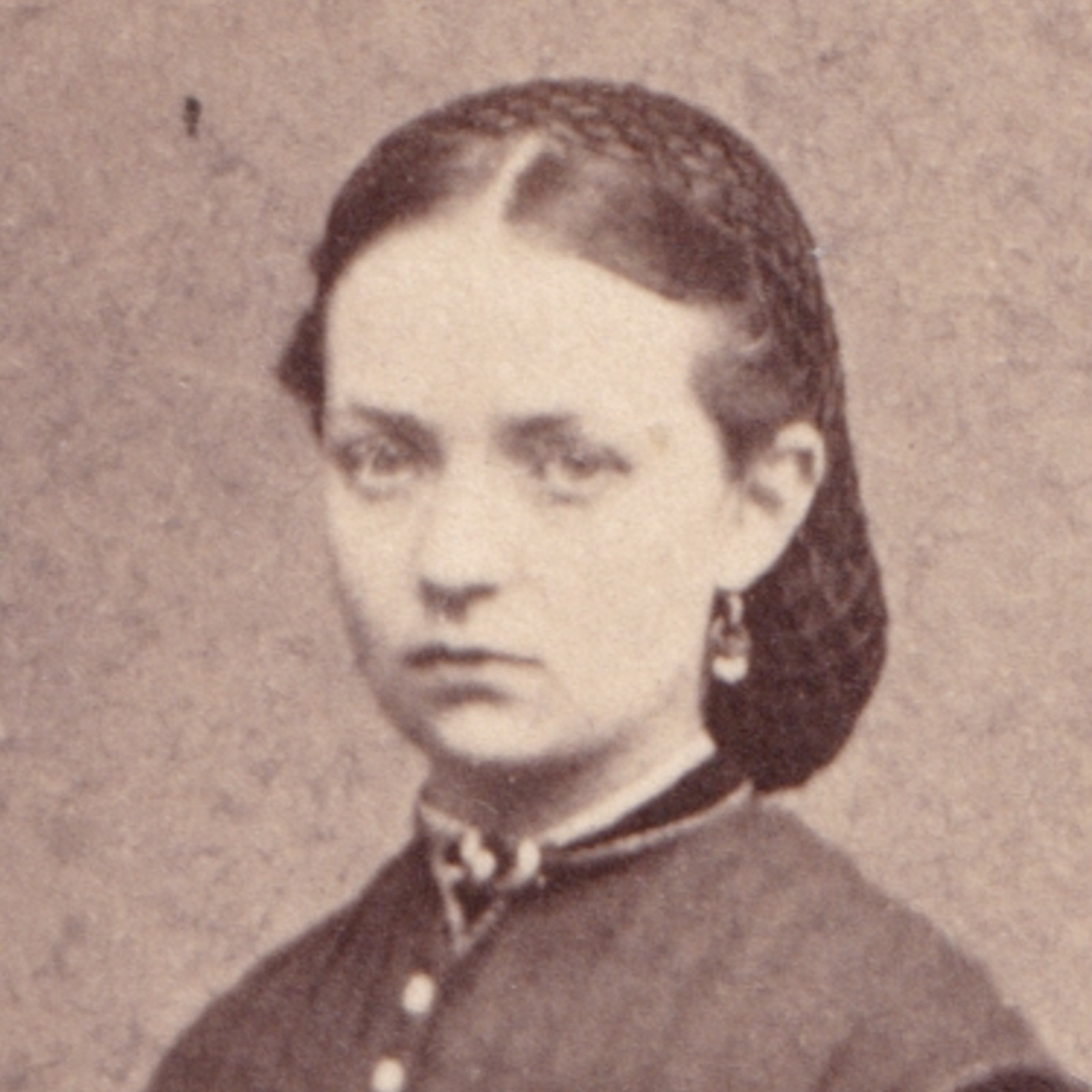 CDV: CDV: Young Female, Glasgow Photographic Company. 33 Bath Street.: catalogue image 2