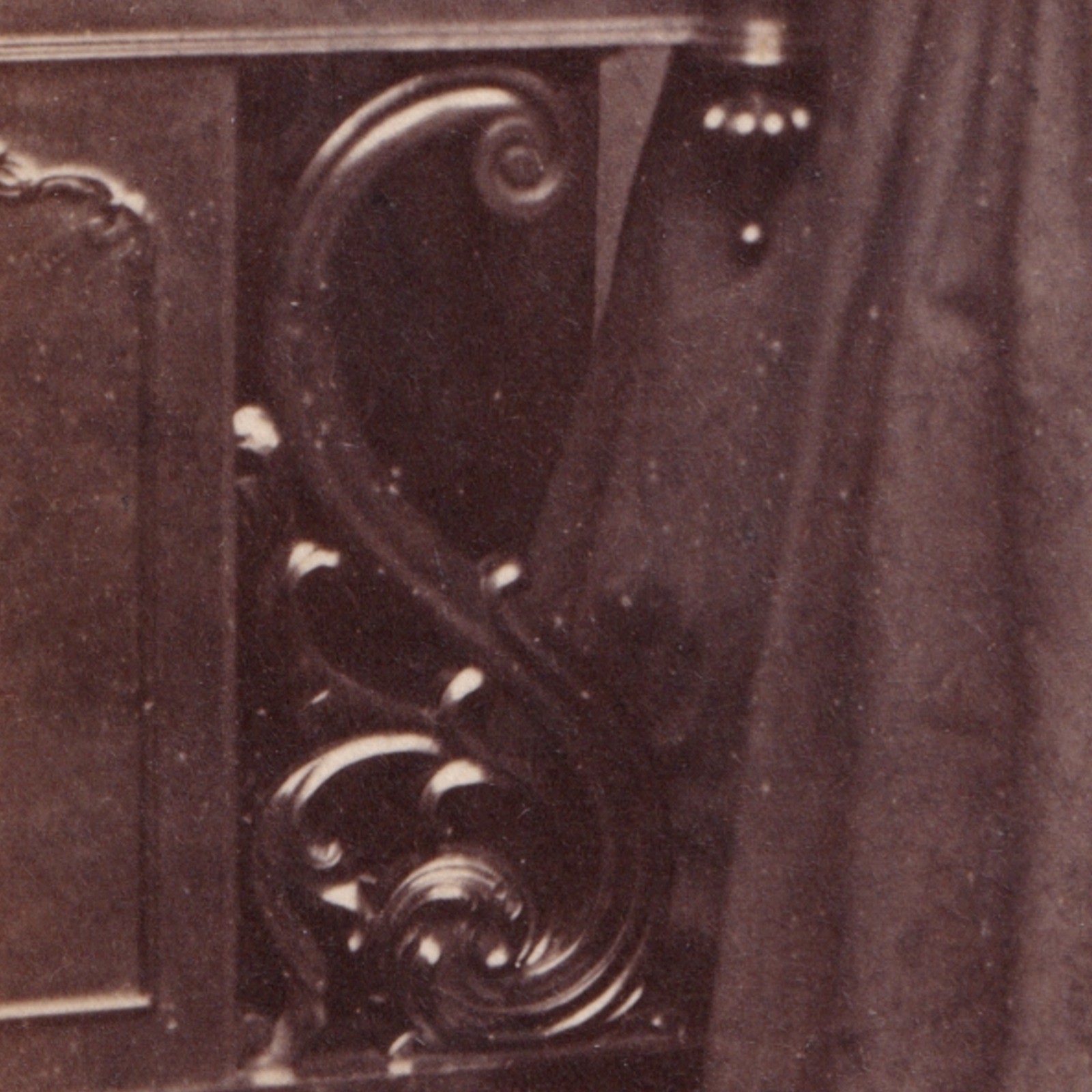 CDV: CDV: Young Female, Glasgow Photographic Company. 33 Bath Street.: catalogue image 9