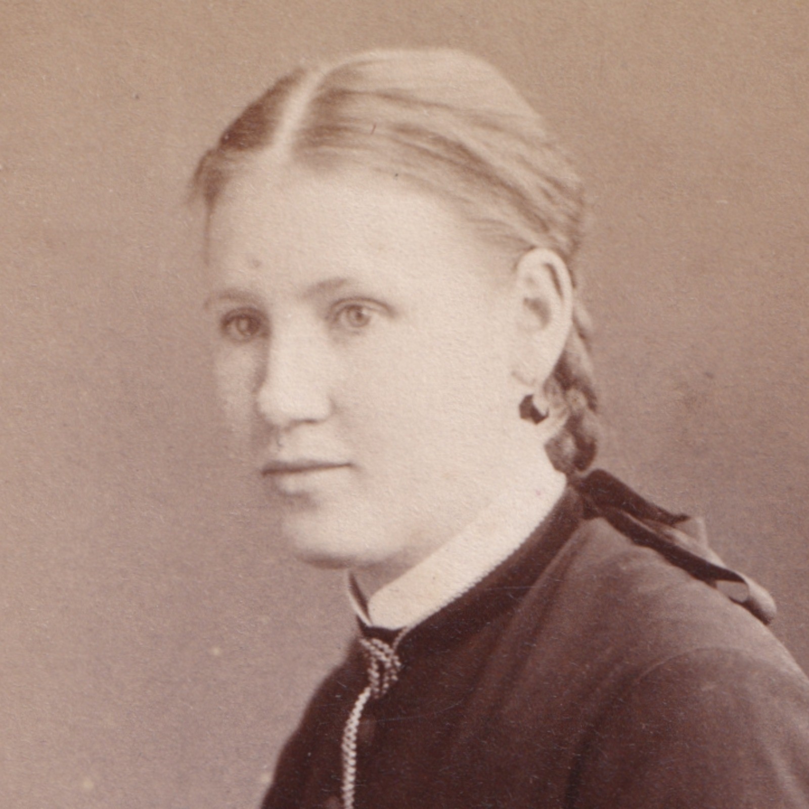 CDV: CDV: Young Woman, Pulled-Back Hair, Braided. G. A. Oldham, Colchester Card.: catalogue image 3