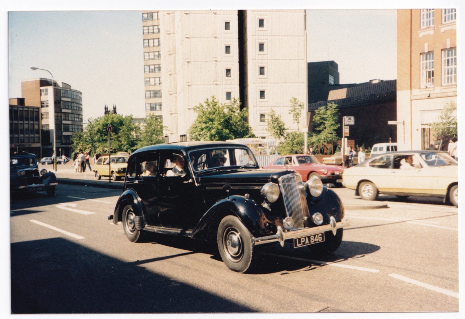 Photograph: Classic Car Photograph, Black Humber, 1947, Registration LPA 846.: catalogue image 1