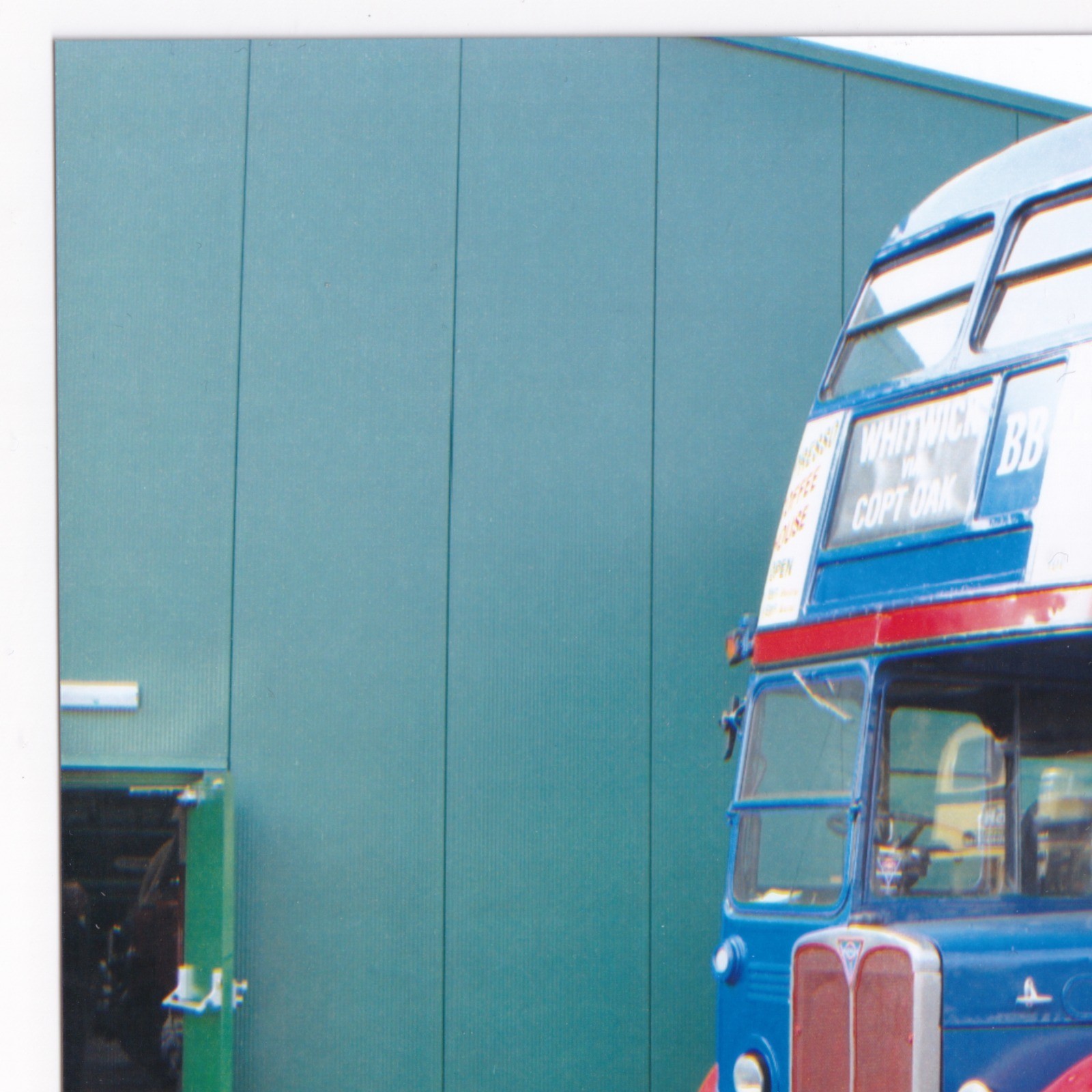 Photograph: Photograph: Vintage Bus, Reg KLB 596, CLEMERSONS Leicester, Loughborough Advert.: catalogue image 11