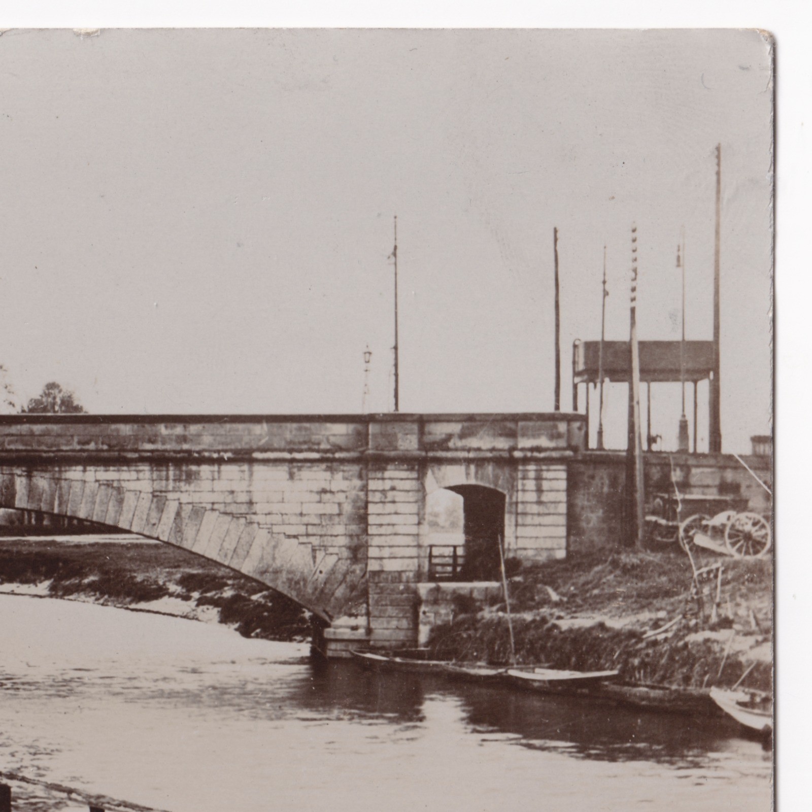 Postcard: Postcard: Gloucester, Westgate Bridge, RP. Sent to Freemantle House, Bristol.: catalogue image 3