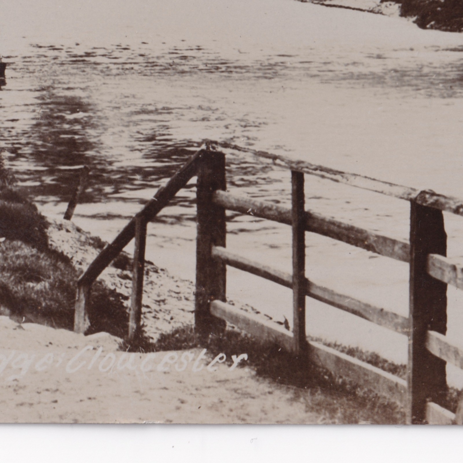Postcard: Postcard: Gloucester, Westgate Bridge, RP. Sent to Freemantle House, Bristol.: catalogue image 7