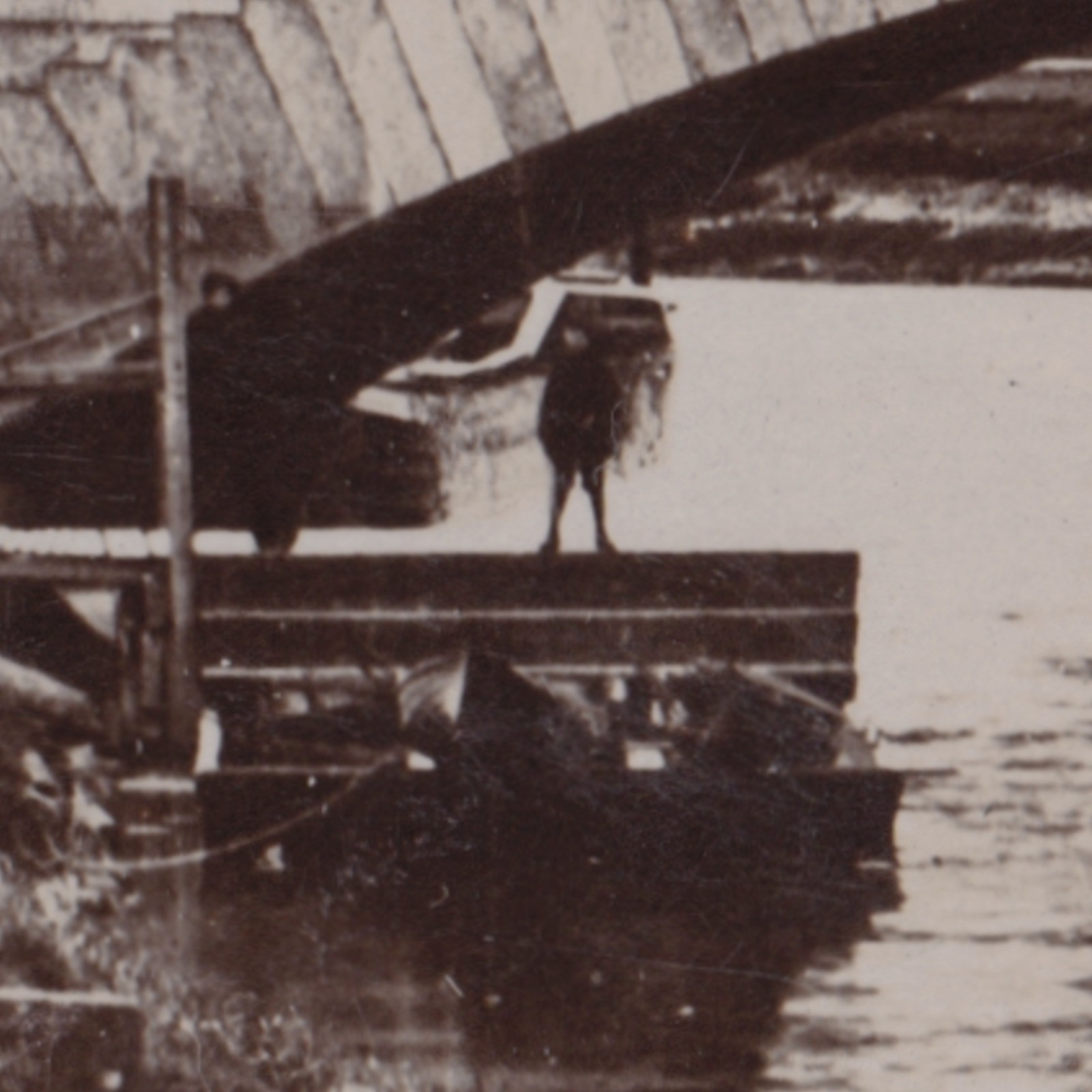 Postcard: Postcard: Gloucester, Westgate Bridge, RP. Sent to Freemantle House, Bristol.: catalogue image 9