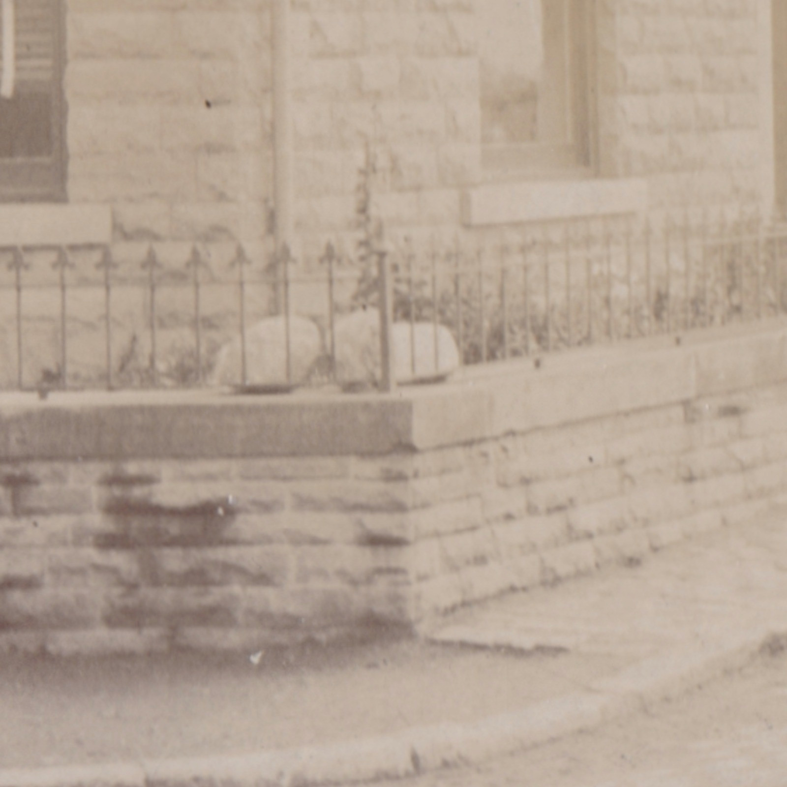 Postcard: Postcard: Possibly Woone Lane, Clitheroe, Lancashire, Real Photograph.: catalogue image 12