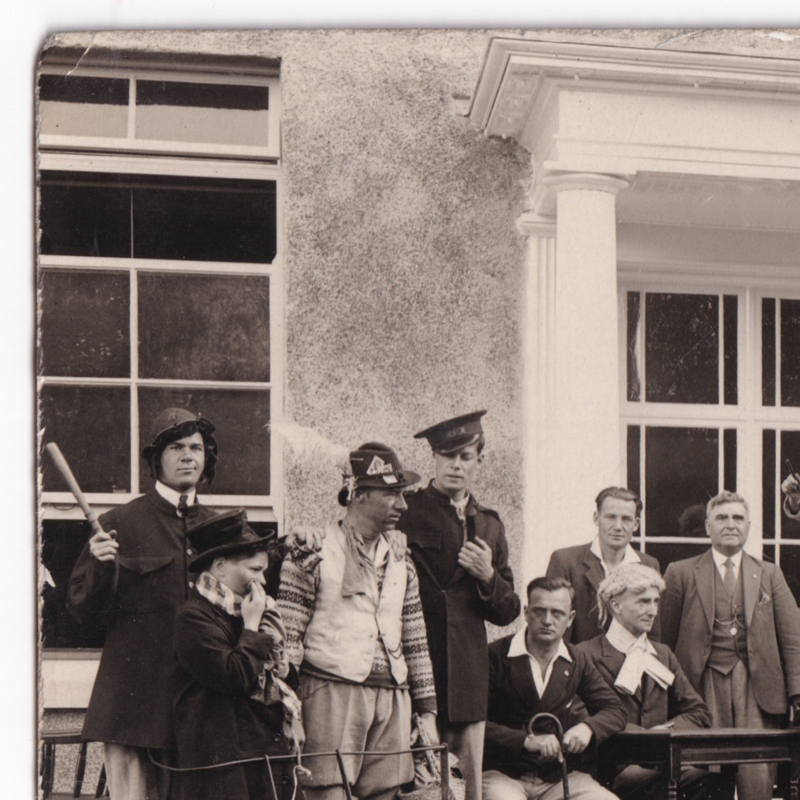 Postcard: Postcard: Railway Convalescent Home Dawlish. Group Photograph. Chapman & Son.: catalogue image 12