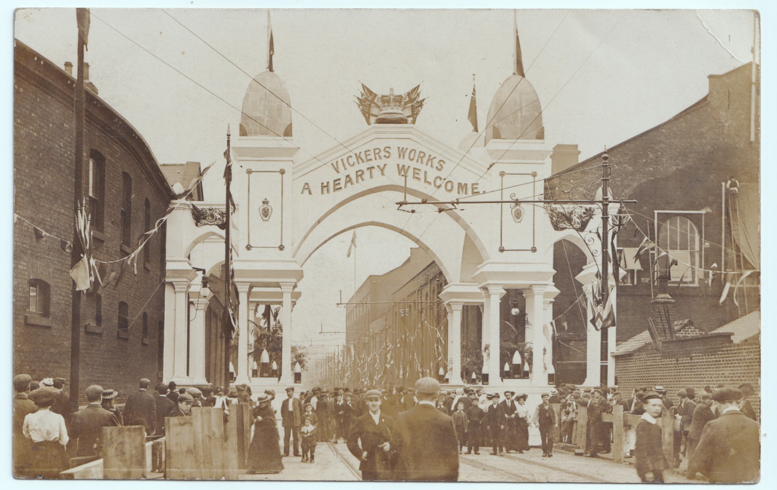 Postcard: Postcard, Vickers Works Arch, Sheffield, Animated Real Photograph.: catalogue image 1