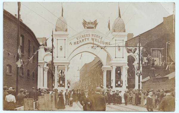 Postcard: Postcard, Vickers Works Arch, Sheffield, Animated Real Photograph.: catalogue image 1